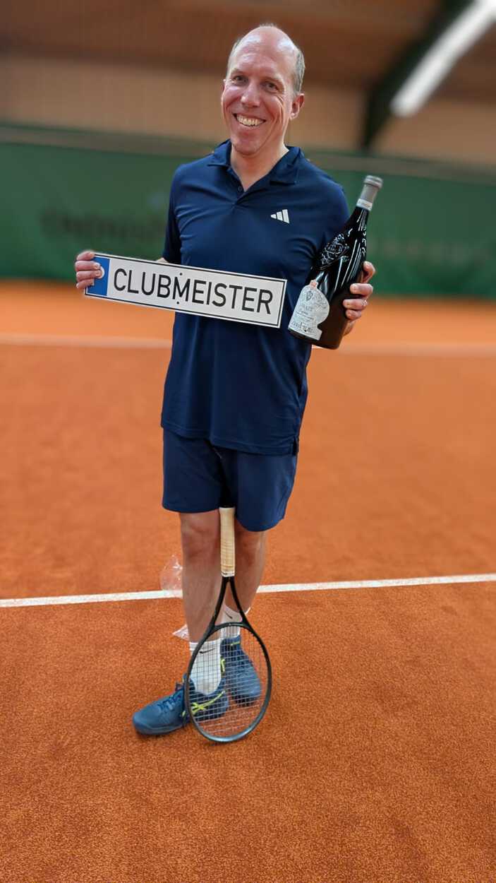 Robert Wiese ist H40-Clubmeister und gewinnt lebenslanges Sonderparkrecht am Sportpark